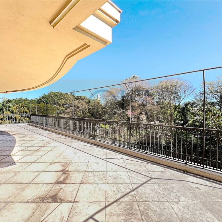 Apartamento à venda na Rua Curitiba 3